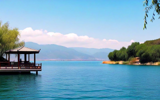 邛海环湖景点，漫步在碧波万顷的仙境中 🌿🌊